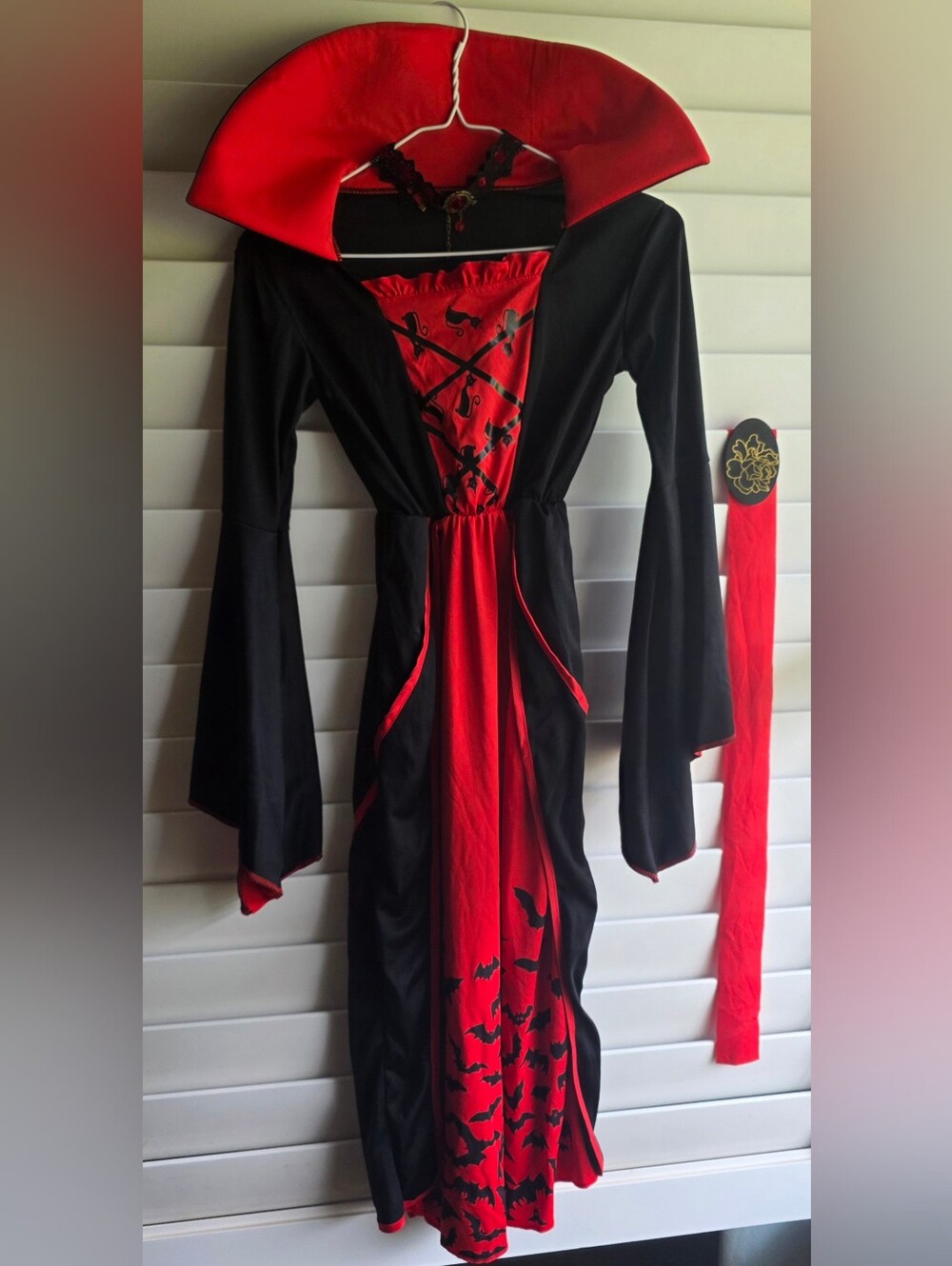 Royal Vampire Costume, M